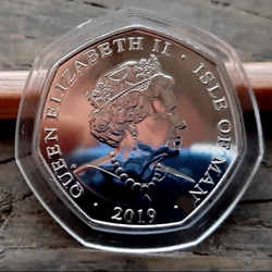 レア　マン島　エリザベス女王の50ペンスコイン 2019年 ティンカーベル  TINKERBELLのデザイン 2枚目の画像
