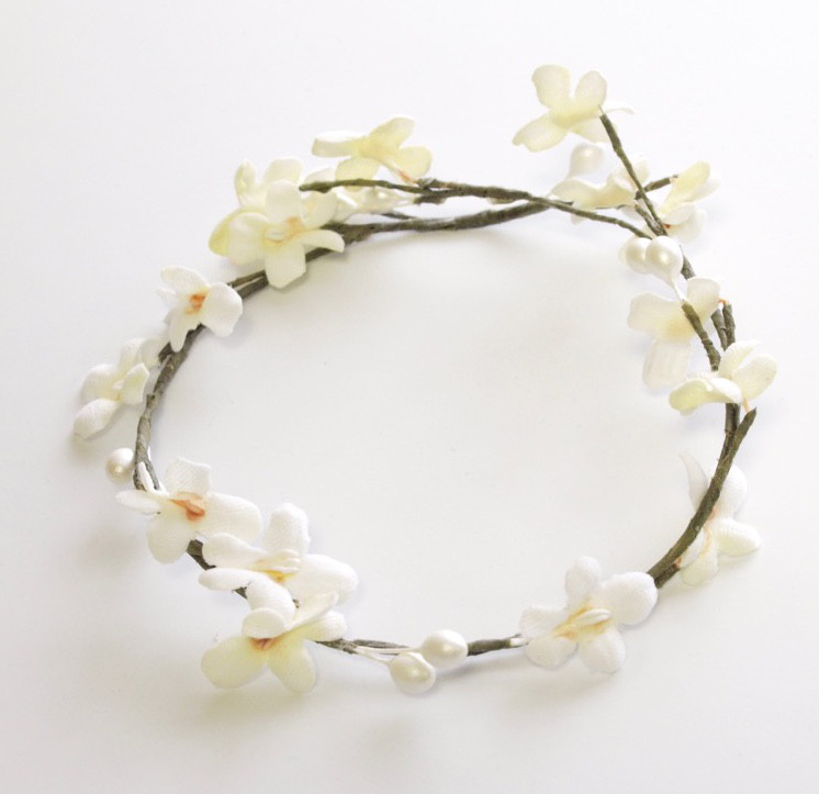 白いスミレのガーランド ウェディング ブライダル ヘッドドレス 結婚式