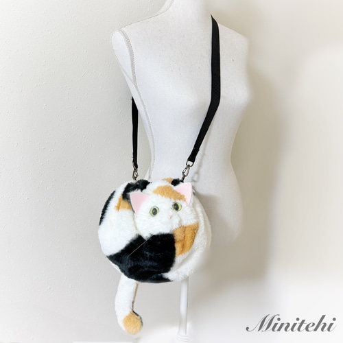 ぬいぐるみみたいな 香箱座りの三毛猫さん巾着バッグ トート ミニ