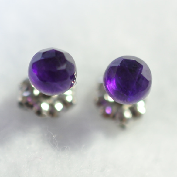 (1 件) 紫水晶玫瑰切割耳環（5 毫米，鈦柱） 第2張的照片