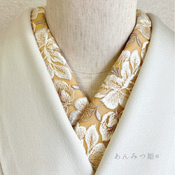 洗える刺繍半衿  シャンパンベージュの花 1枚目の画像