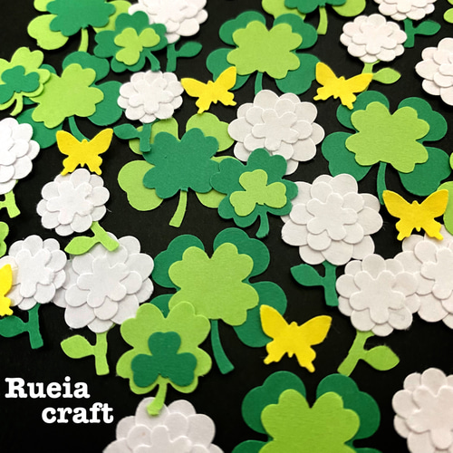 Rueiaクラフトパンチ26☆アレンジ白詰草＆クローバー 蝶付き