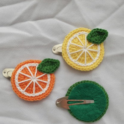 フルーツ3種！ 手編みレモン/オレンジ/スイカヘアピン、ブローチ 4枚目の画像