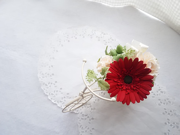 ❁來表達你的心情吧♡可愛的黏土插花【紅色非洲菊/康乃馨】❁ 第7張的照片