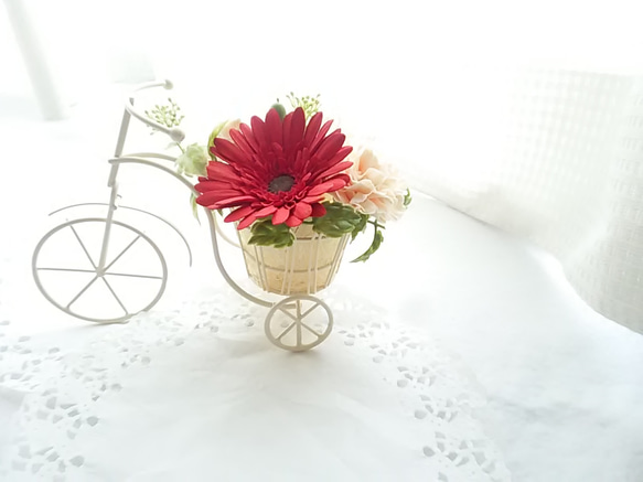 ❁來表達你的心情吧♡可愛的黏土插花【紅色非洲菊/康乃馨】❁ 第9張的照片
