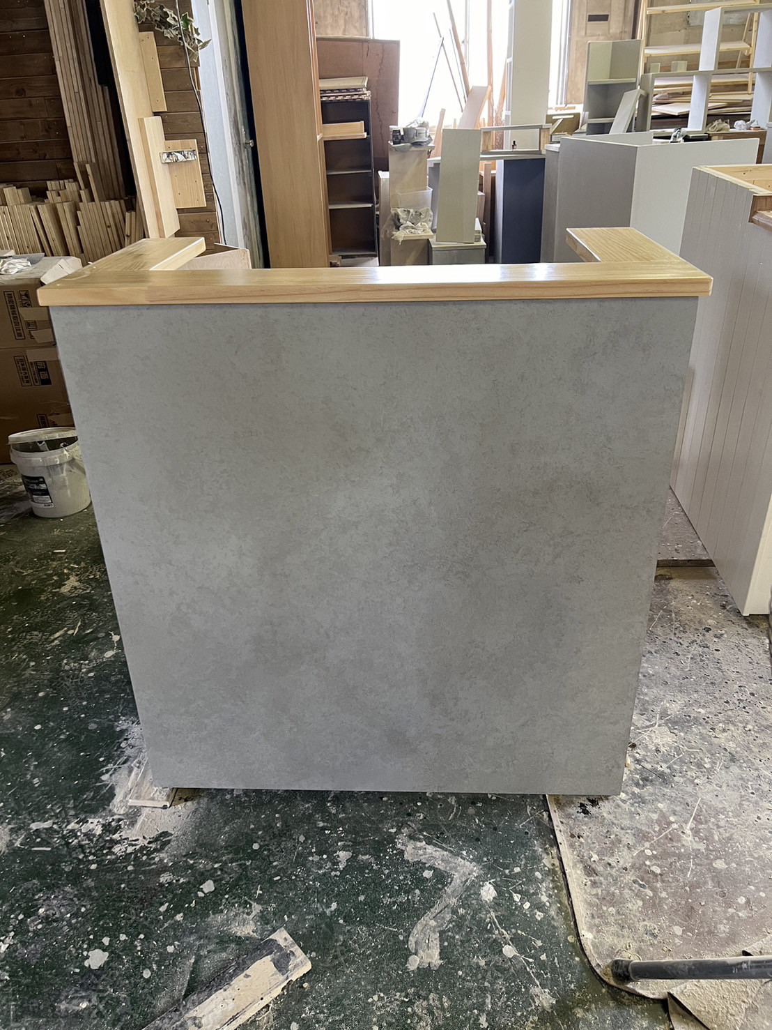 石っぽいカウンター　レジカウンター　受付カウンター　レジ台