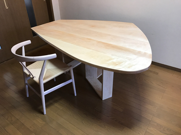 広葉樹175x135cmボックス脚変形テーブル （M21-1type） 