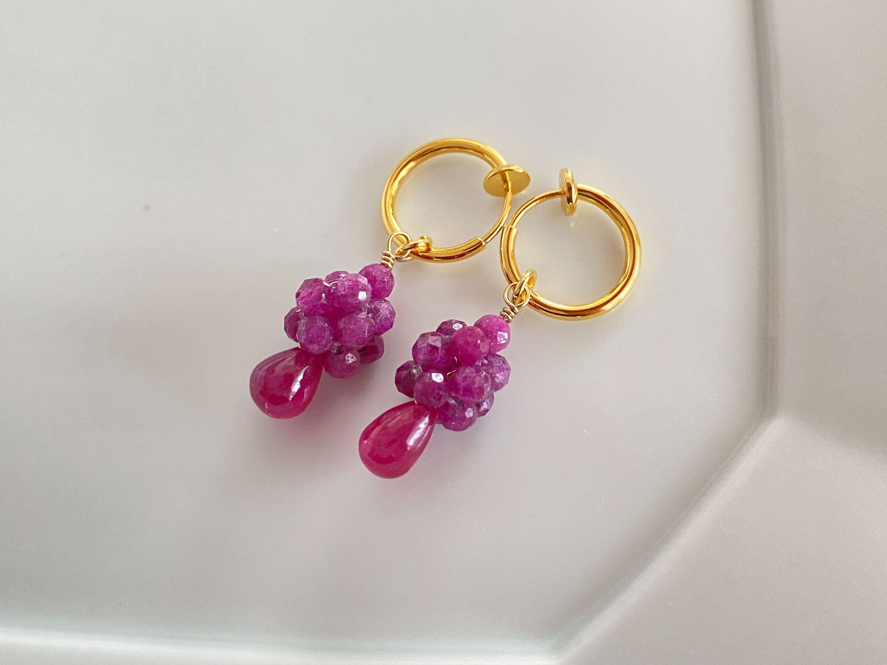 ルビーのイヤリング