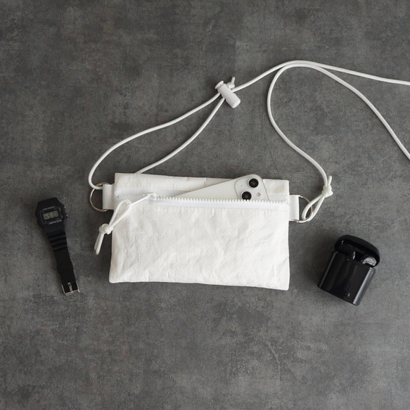 [全新] 輕便耐用！ Sacoche 單肩包（白色）休閒床單製成的智慧型手機袋 第1張的照片