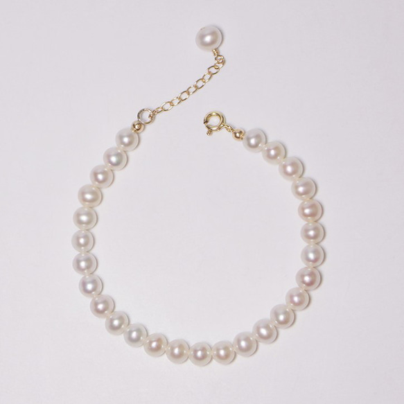 みみ　K18淡水パール　デザインブレスレット　バングル　本真珠 みみ K18淡水パール デザインブレスレット バングル 本真珠 みみ