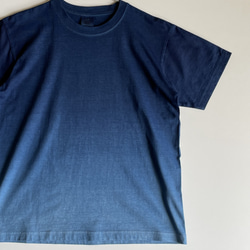 『空』グラデーション Tシャツ 半袖 藍染 【受注制作】 2枚目の画像