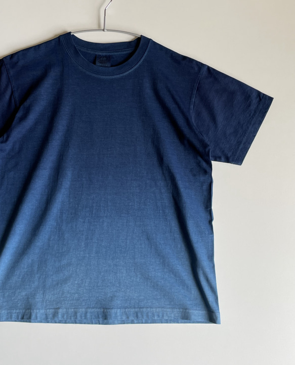 『空』グラデーション Tシャツ 半袖 藍染 【受注制作】 2枚目の画像