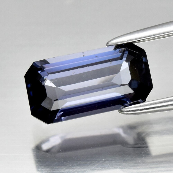 1.11ct 非加熱 VS 天然スピネル ラグジュアリージュエリー用 ルース オクタゴン 8.7x4.4mm|鑑済ロット 1枚目の画像