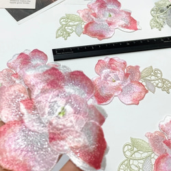 高品質❣  6枚  銀糸いり ケミカルレース 刺繍 お花モチーフ  ハンドメイド パーツ　手芸　素材 2枚目の画像