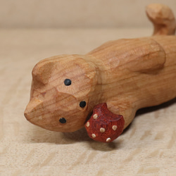 「毒キノコを食べている猫」猫の木彫り ネコの置物（木材：山桜など）（No.N0014） 17枚目の画像