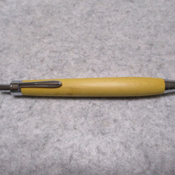 御蔵島柘植　縮み杢　椿油仕上げ　木軸ボールペン(シャープペンシル) 1枚目の画像