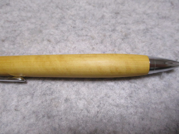 御蔵島柘植　縮み杢　椿油仕上げ　木軸ボールペン(シャープペンシル) 7枚目の画像