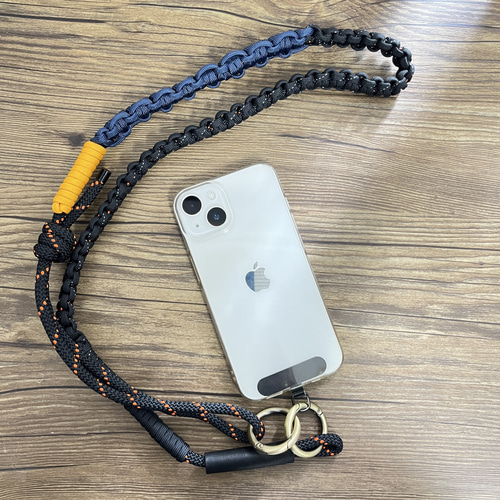 長さ調整可 斜めがけスマホショルダーストラップ・パラコード ブラック
