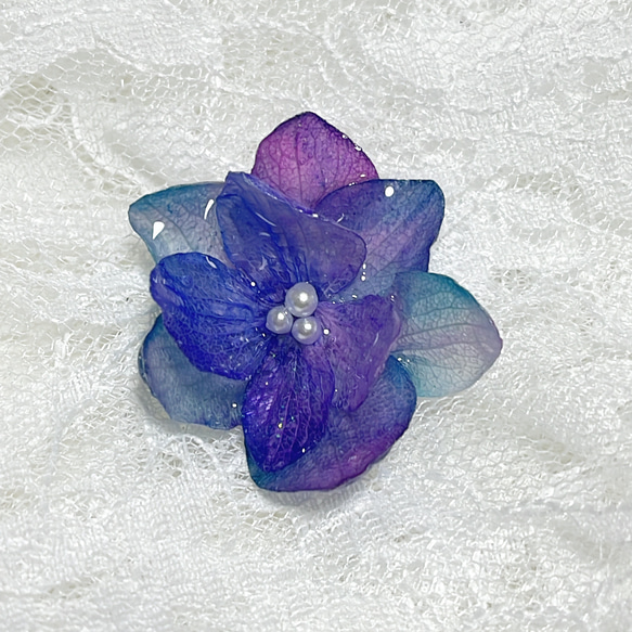 本物　紫陽花　パープルグラデーション 帯留め  ブローチ  かんざし 1枚目の画像