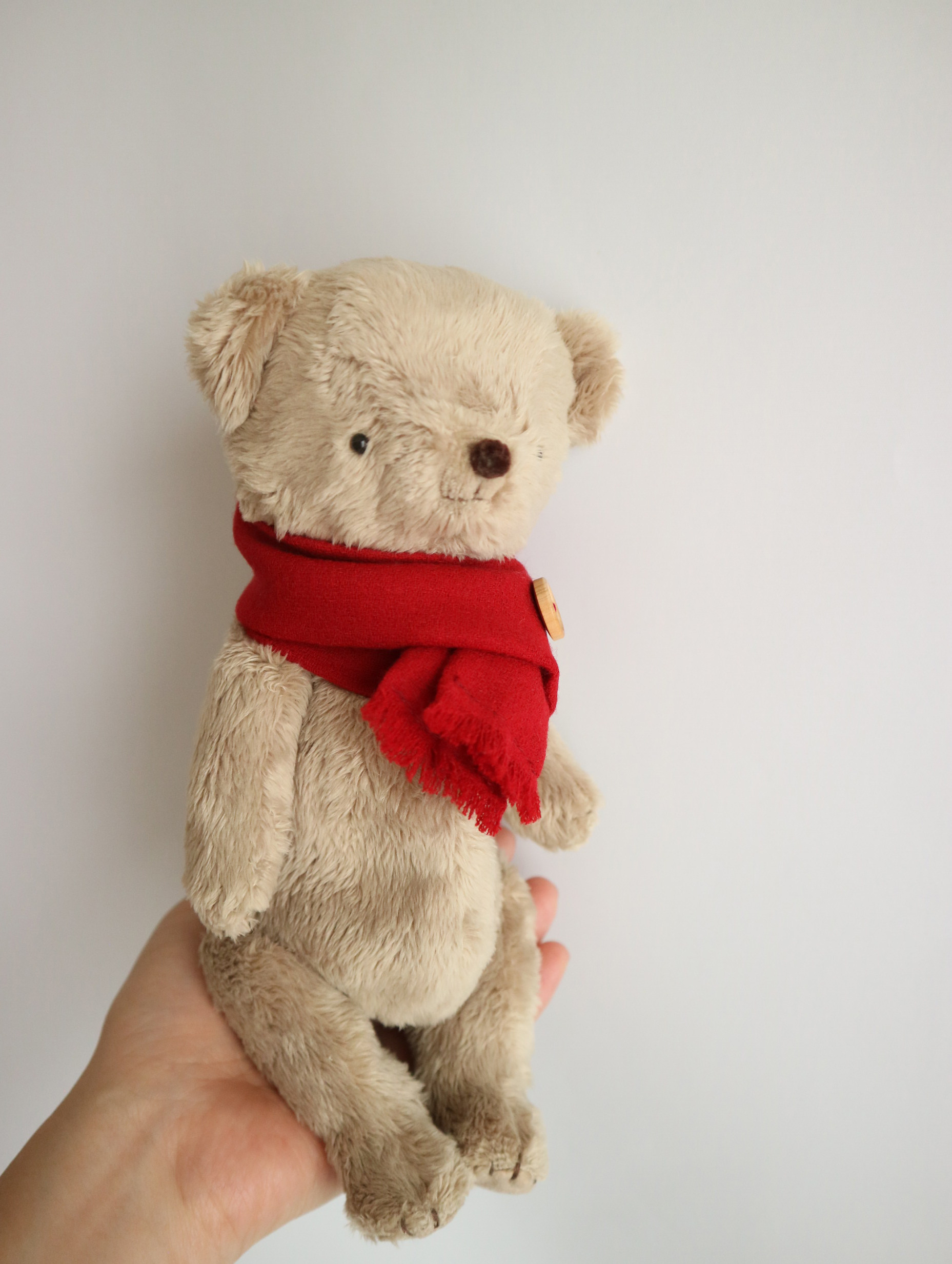 人気のファッションブランド！ 美品MCMクマ型ポーチ 小物