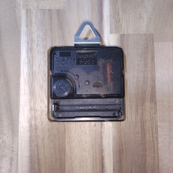 木製　パンダ　掛け時計 3枚目の画像