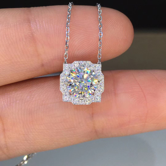 newデザイン】1カラット 軽微 モアサナイト ネックレス K18WG 