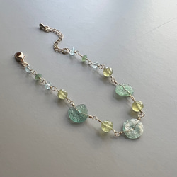 moon】エメラルドとブルームーンストーンのピアス 14kgf ピアス