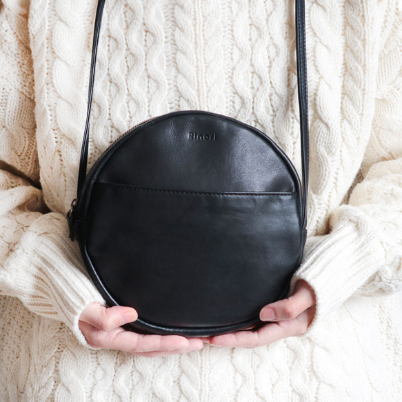 ショルダーバッグ 軽量 約200g 斜めがけショルダーバッグ レザー 革 本革 レディース 1枚目の画像