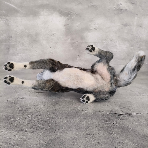 秋田犬さん（虎）〈24043〉 羊毛フェルト 羊毛わんこ 福や工房