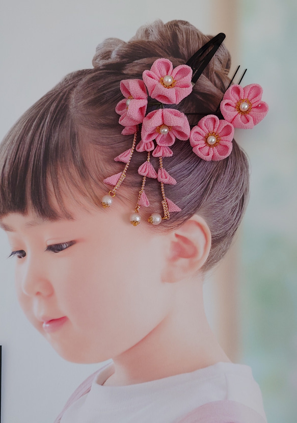 七五三髪飾り 髪の毛が少なめな女の子でも簡単に着けられるパッチン
