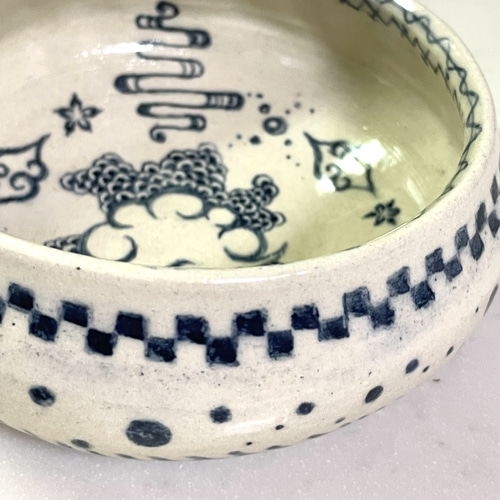 【名鉢❗】江戸時代中期　古清水　鎬造り　呉須　鉄絵　草に葉の図　碗　向付　小鉢 名鉢❗】江戸時代中期 古清水 鎬造り 呉須 鉄絵 草に葉