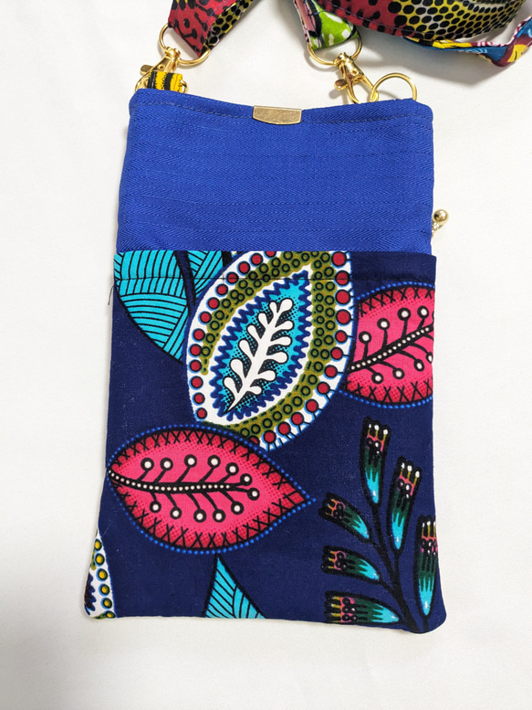 アフリカ布  3つポケット スマホショルダー❤️青いほろほろ鳥とリーフ 7枚目の画像