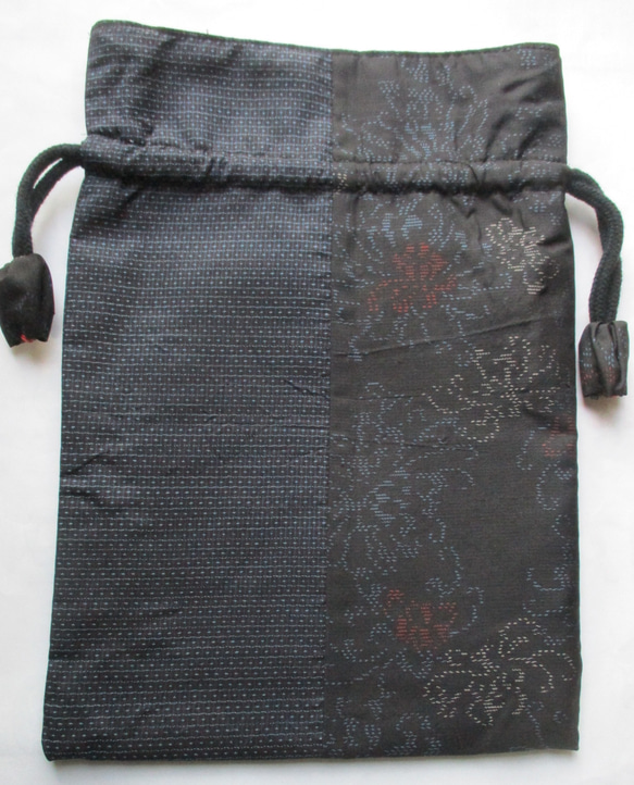 ７７３３　大島紬の着物で作った巾着袋　＃送料無料 5枚目の画像
