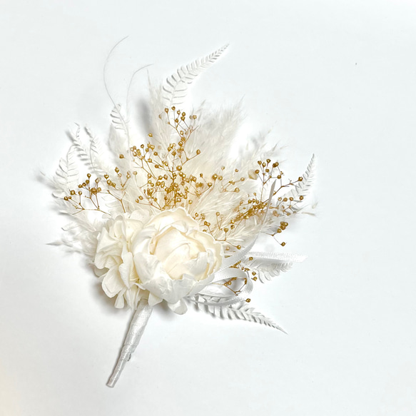 ふわふわコサージュ　ブートニア　ブローチ　花束　ブーケと同じデザインで製作可能　❤︎ 大人フォーマル2024 ❤︎ 3枚目の画像