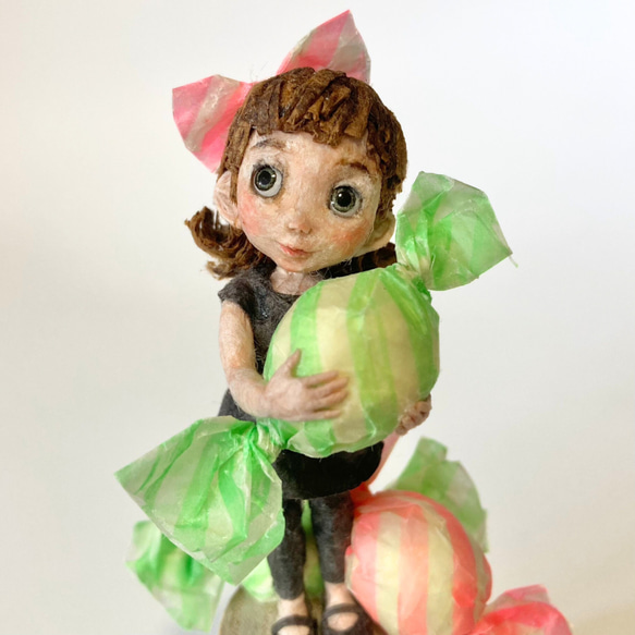キャンディな女の子　和紙人形 2枚目の画像