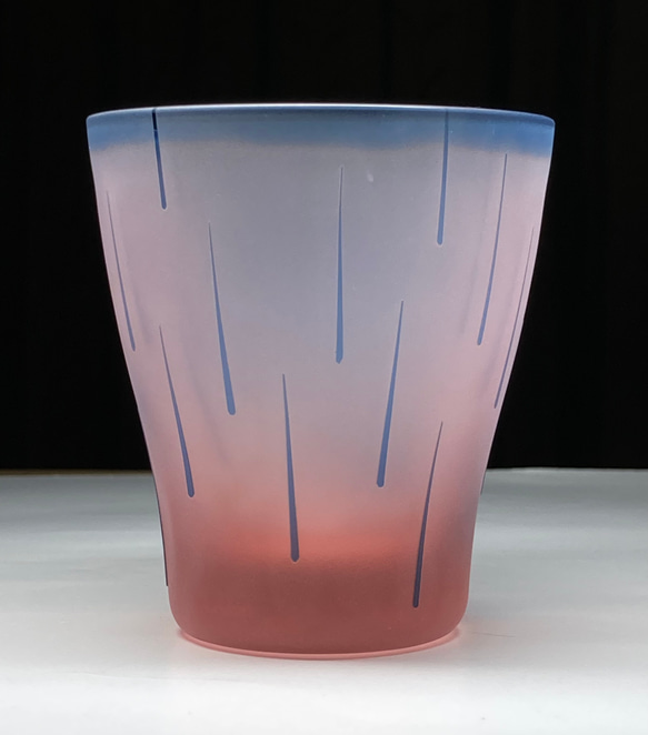 紫陽花のフリーグラス～雨　薄ピンク×青　（1個） 3枚目の画像