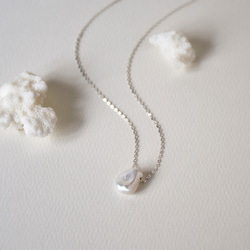 手製天然淡水異形珍珠吊墜項鍊 天然淡水珍珠 // 六月份生日石 第1張的照片