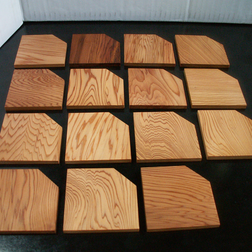 屋久杉 木製皿 大きめ 自然な形状　３枚セット take-sumi-kokiriko_yakusugi-sara-a