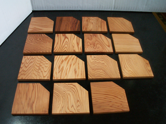 ●屋久杉　無垢　木目の美しい敷板　コースター　茶托　お菓子皿　銘々皿 K338 1枚目の画像