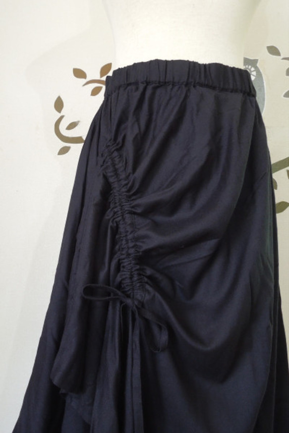 オーバースカート付きサルエルパンツ●ブラック 4枚目の画像