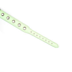 スタイリッシュレザー　ライトグリーン　チョーカー 本革製 ソフト 　宝石　ジェムストーン　クリア　調節可能 人間用首輪 3枚目の画像