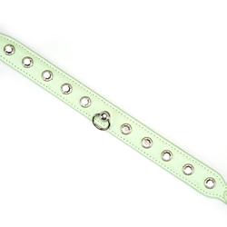 スタイリッシュレザー　ライトグリーン　チョーカー 本革製 ソフト 　宝石　ジェムストーン　クリア　調節可能 人間用首輪 4枚目の画像