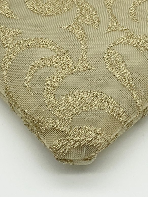 刺繍ハードメッシュ　軽いセミシースルーのフラットなポーチ　ベージュ色ファスナー　515 10枚目の画像
