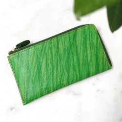 小さめ長財布 手染め・手縫い ぺったんこ薄マチＬファスナー シンプル グリーン 竹 軽い 自然 1枚目の画像