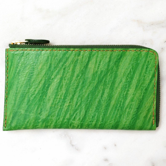 小さめ長財布 手染め・手縫い ぺったんこ薄マチＬファスナー シンプル グリーン 竹 軽い 自然 2枚目の画像