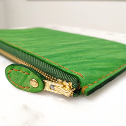 小さめ長財布 手染め・手縫い ぺったんこ薄マチＬファスナー シンプル グリーン 竹 軽い 自然 4枚目の画像