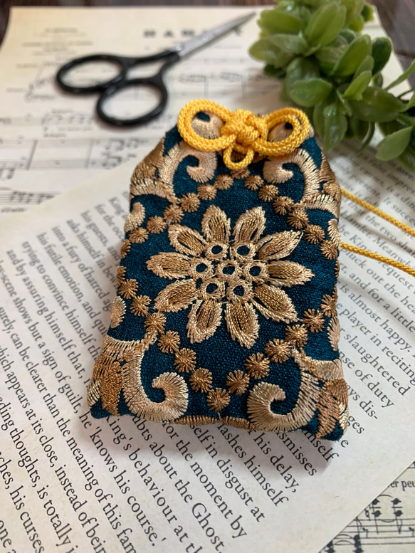 luna様♥️オーダーページ♥️インド刺繍リボンお守り♥️ 脇浜神社 華守（はなまもり）はインド刺繍リボンを使用した大変 | 和装・和小物