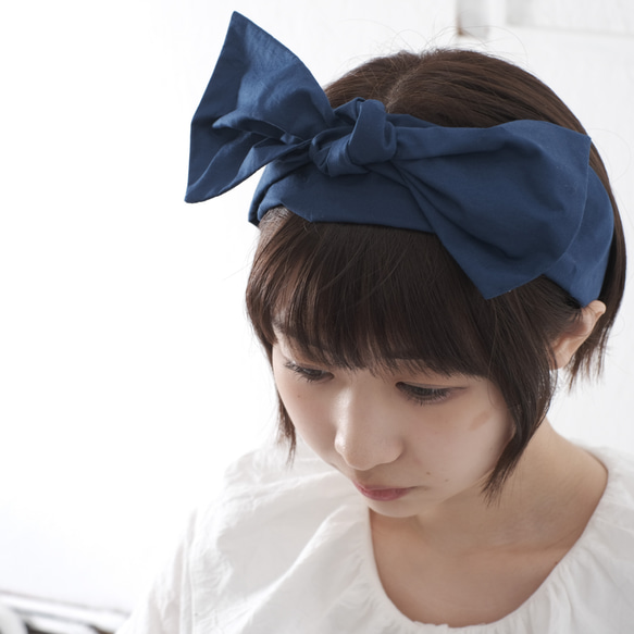 *+：。打字機絲帶頭巾海軍藍色。 :+* 可用繡花名稱 第2張的照片