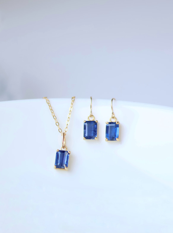 【creema限定セット】14kgf カイヤナイトのスクエアピアス/イヤリング&ネックレス ロイヤルブルー ギフト 2枚目の画像