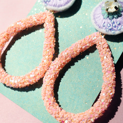 &lt;露西～Irodor Planet～&gt;刺繡耳環“花水面（珊瑚色）” 第5張的照片